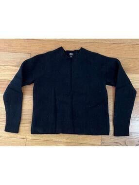 Uniqlo Navy Wool Sweater